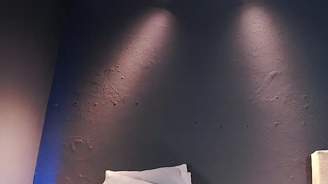 Snapshot of DilanJonnes_ chatting on February 27, 2026, 8:53 pm DilanJonnes online show from February 27, 2026, 8:53 pm