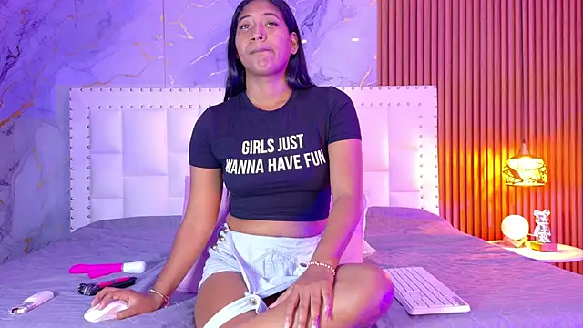 indianschoolgirl online show from April 14, 2026, 7:53 pm