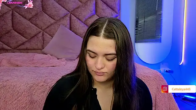 cattaleya    online show from March 11, 2025, 6:32 am