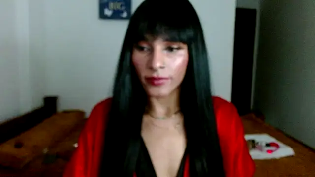 carolinemiller7 online show from December 6, 2024, 8:15 am