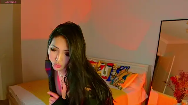 Snapshot of AsukaLin chatting on February 27, 2025, 1:28 pm AsukaLin online show from February 27, 2025, 1:28 pm