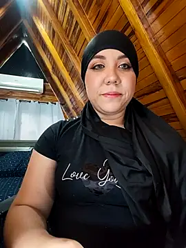 AmbarBurhan online show from March 11, 2026, 4:24 pm