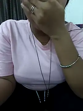 Snapshot of Samarya-78 chatting on May 5, 2026, 2:25 pm Samarya-78 online show from May 5, 2026, 2:25 pm