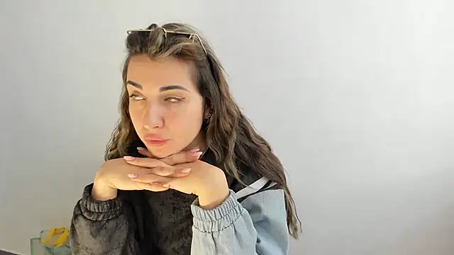 Summmmersky online show from March 7, 2025, 8:34 am