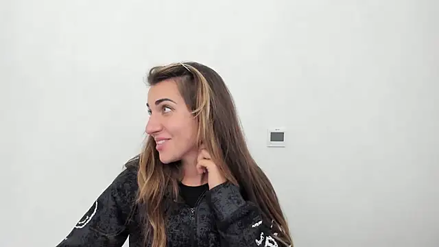 Summmmersky online show from October 29, 2025, 5:14 pm