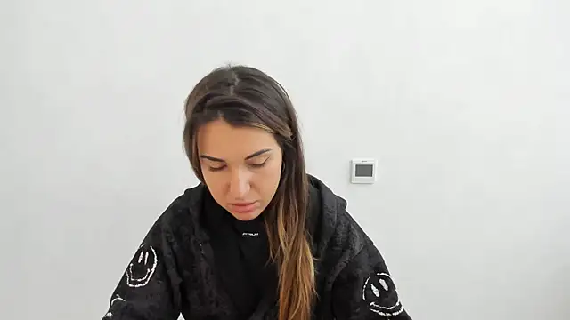 Summmmersky online show from November 2, 2025, 9:11 am