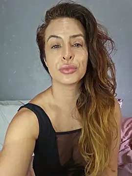 Snapshot of Nina_Sport chatting on October 23, 2025, 2:16 pm Nina Sport online show from October 23, 2025, 2:16 pm