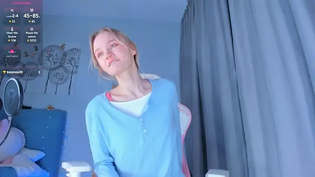 Snapshot of JennyWoody chatting on January 9, 2025, 4:49 pm JennyWoody online show from January 9, 2025, 4:49 pm