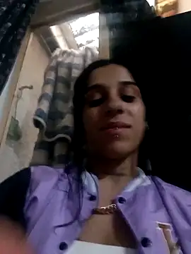 Snapshot of baby_liz01 chatting on February 21, 2026, 1:23 pm baby liz01 online show from February 21, 2026, 1:23 pm