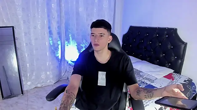 FrannBoy online show from March 10, 2025, 7:18 pm