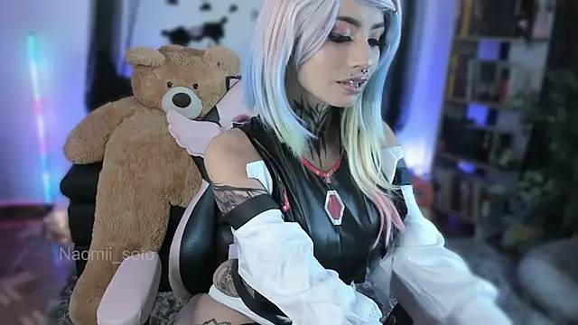 Naomii Soto online show from February 15, 2026, 9:00 pm