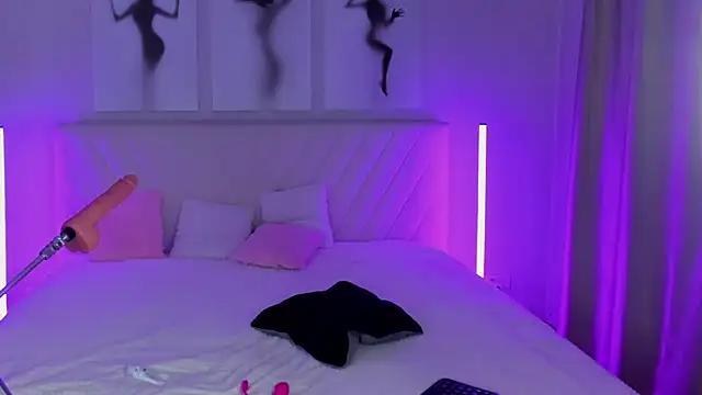 EmmaBarbs online show from February 2, 2025, 10:06 pm