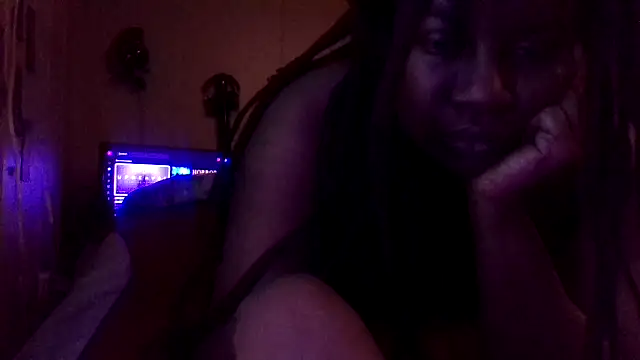 EbonyFetishQueen online show from December 19, 2025, 5:36 am