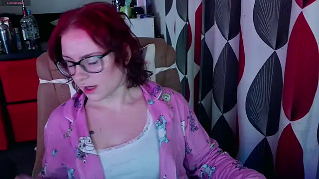 submissiveslut1996 online show from May 24, 2026, 9:31 pm