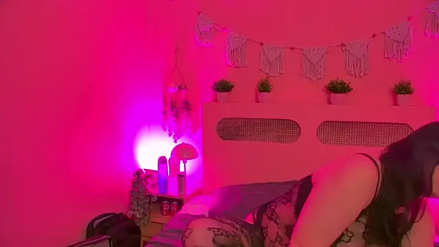 Snapshot of TerezaBlackwood chatting on April 15, 2026, 7:43 pm TerezaBlackwood online show from April 15, 2026, 7:43 pm