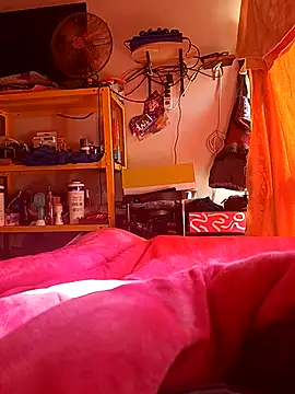 Entretener online show from February 15, 2026, 1:52 pm