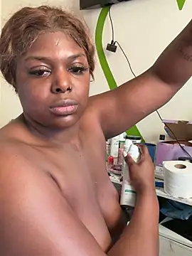 Snapshot of JoWheelsss chatting on February 10, 2026, 12:26 am JoWheelsss online show from February 10, 2026, 12:26 am