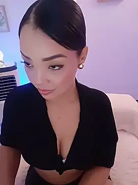 Sara LipsX online show from February 12, 2026, 2:06 am