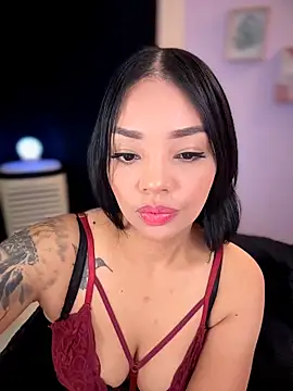 Sara LipsX online show from March 4, 2026, 2:17 am