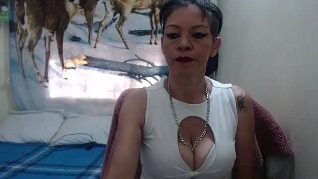 Snapshot of electra-mommy chatting on February 26, 2025, 1:08 pm electra-mommy online show from February 26, 2025, 1:08 pm