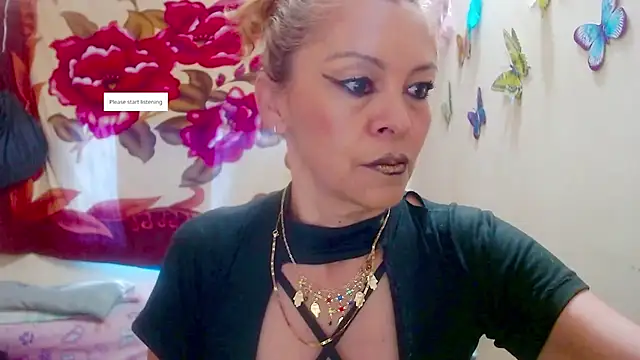 Snapshot of electra-mommy chatting on October 23, 2025, 12:04 pm electra-mommy online show from October 23, 2025, 12:04 pm