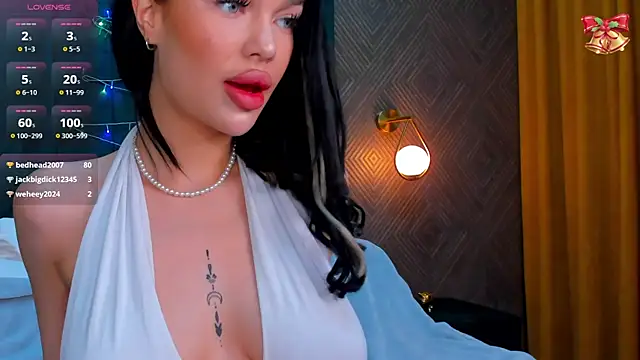 Angel Sapphire  online show from December 27, 2024, 12:56 pm