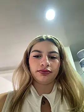 Snapshot of AtheneaRossi chatting on February 26, 2026, 12:15 pm AtheneaRossi online show from February 26, 2026, 12:15 pm