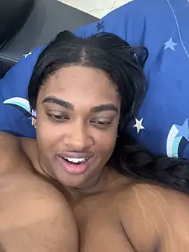 Snapshot of _MARRTINNA_ chatting on September 11, 2025, 6:24 am MARRTINNA online show from September 11, 2025, 6:24 am