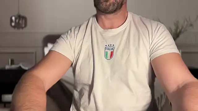 Mr Beef online show from September 18, 2025, 6:43 pm