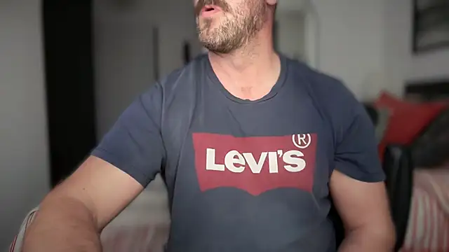 Mr Beef online show from October 2, 2025, 4:47 pm