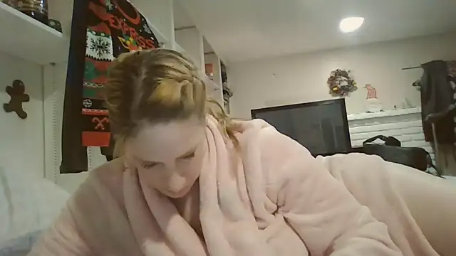 Snapshot of MsLG12301 chatting on February 18, 2025, 1:54 am MsLG12301 online show from February 18, 2025, 1:54 am