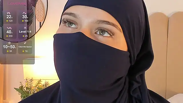 Snapshot of anna-henao chatting on December 19, 2024, 3:52 pm anna-henao online show from December 19, 2024, 3:52 pm