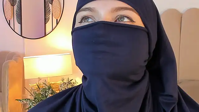 Snapshot of anna-henao chatting on December 27, 2024, 3:26 pm anna-henao online show from December 27, 2024, 3:26 pm