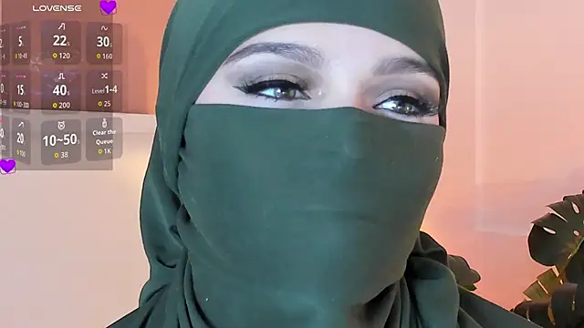 Snapshot of anna-henao chatting on October 4, 2025, 8:07 pm anna-henao online show from October 4, 2025, 8:07 pm