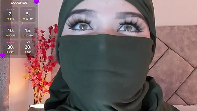 anna-henao online show from November 6, 2025, 5:36 pm