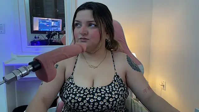 Snapshot of SweetPaige_ chatting on September 30, 2025, 3:50 pm SweetPaige online show from September 30, 2025, 3:50 pm