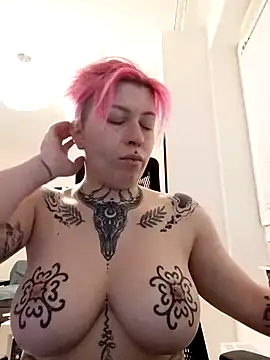 divine eve online show from February 17, 2025, 7:53 pm