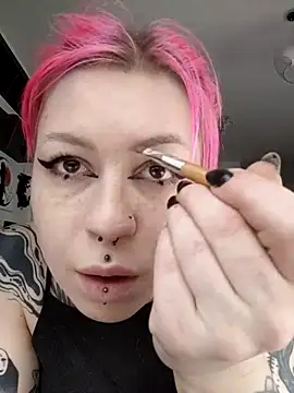 divine eve online show from March 12, 2025, 11:42 am