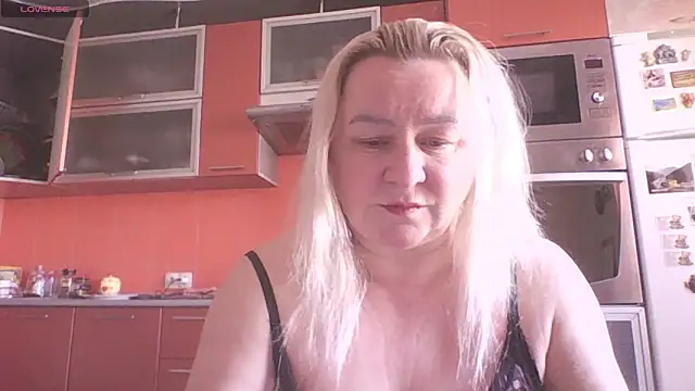 mira robinsonnn online show from April 9, 2026, 5:18 am