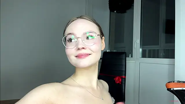 Snapshot of sexstar_lif3style chatting on October 2, 2025, 6:48 pm sexstar lif3style online show from October 2, 2025, 6:48 pm