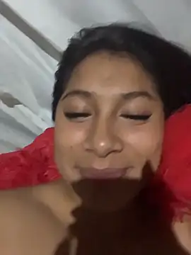 LinnaGardenia online show from January 8, 2026, 2:36 am