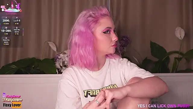 Snapshot of Flexy_Lover chatting on November 2, 2025, 3:14 pm Flexy Lover online show from November 2, 2025, 3:14 pm