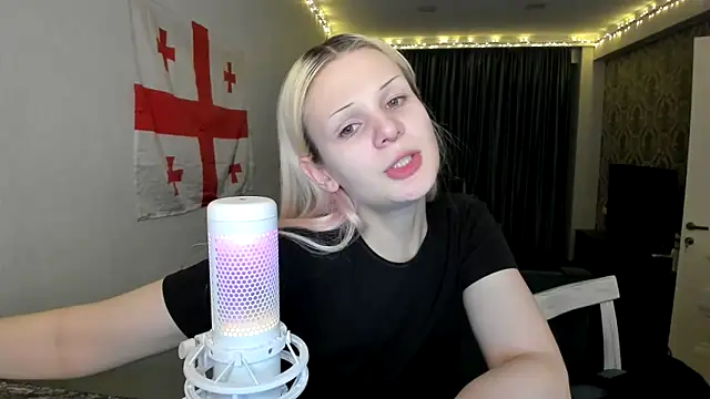 sashakiss99 online show from January 5, 2025, 10:19 pm