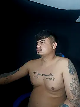 Snapshot of DickMasterfindom chatting on March 5, 2026, 1:12 am DickMasterfindom online show from March 5, 2026, 1:12 am