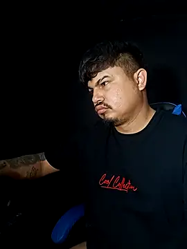 Snapshot of DickMasterfindom chatting on March 7, 2026, 12:18 am DickMasterfindom online show from March 7, 2026, 12:18 am