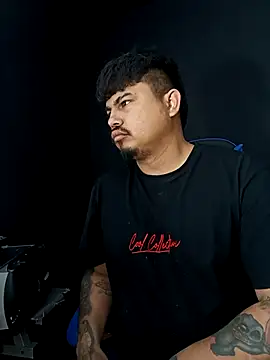 Snapshot of DickMasterfindom chatting on March 9, 2026, 5:44 am DickMasterfindom online show from March 9, 2026, 5:44 am