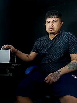 Snapshot of DickMasterfindom chatting on March 14, 2026, 1:55 am DickMasterfindom online show from March 14, 2026, 1:55 am