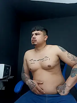 Snapshot of DickMasterfindom chatting on March 18, 2026, 8:50 am DickMasterfindom online show from March 18, 2026, 8:50 am