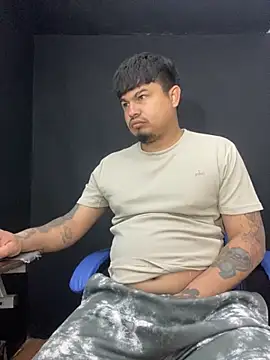 Snapshot of DickMasterfindom chatting on April 14, 2026, 3:01 am DickMasterfindom online show from April 14, 2026, 3:01 am