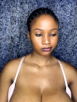 chocogirl01 online show from November 28, 2025, 1:14 pm